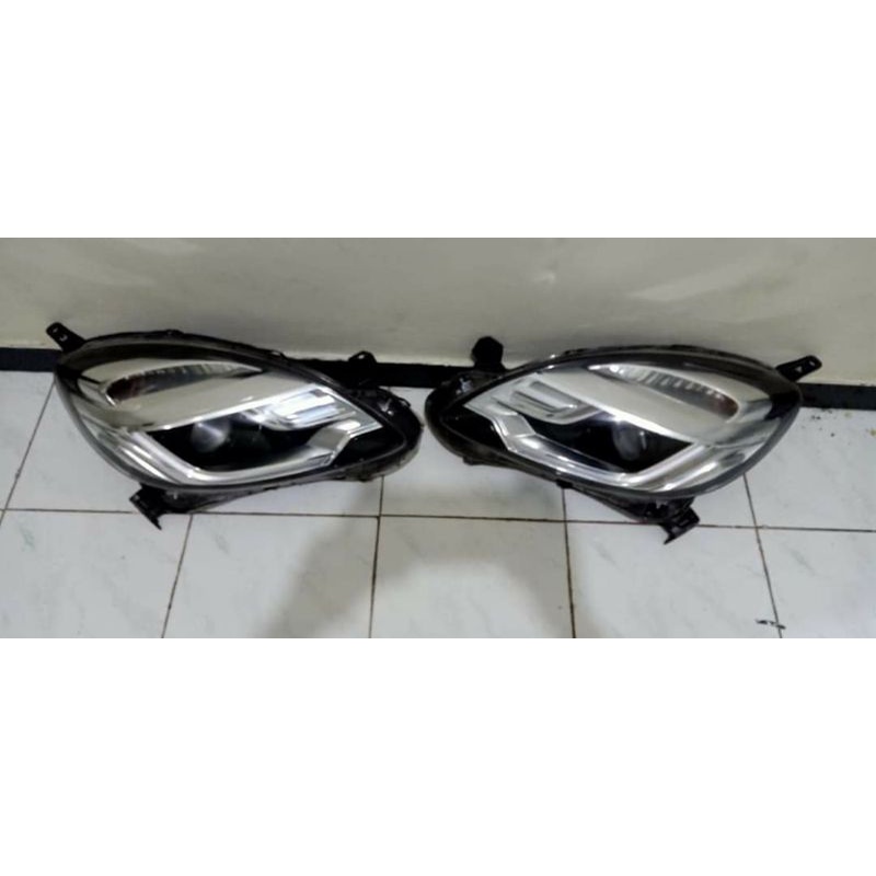 Headlamp/LAMPU DEPAN MOBILIO/BRIO RS