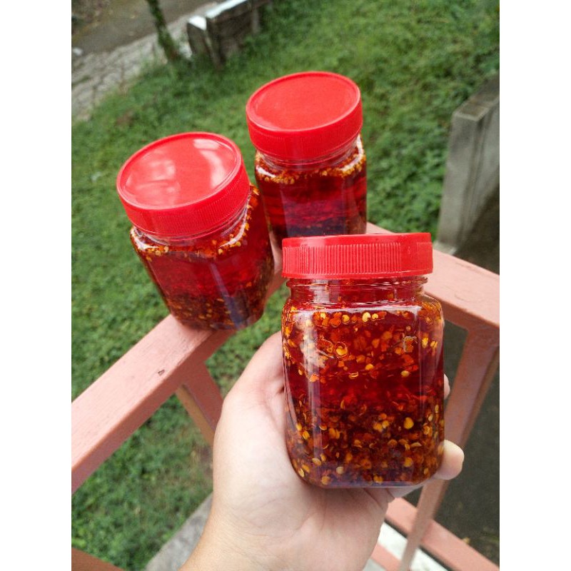 

chili oil pedas halal Bandung enak