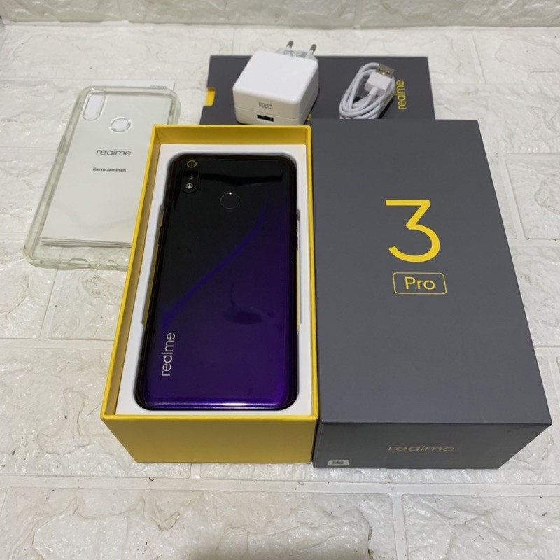 Realme 3 PRO ram 4GB 64GB Ungu Kilat Bekas - Fullset Garansi Resmi - second