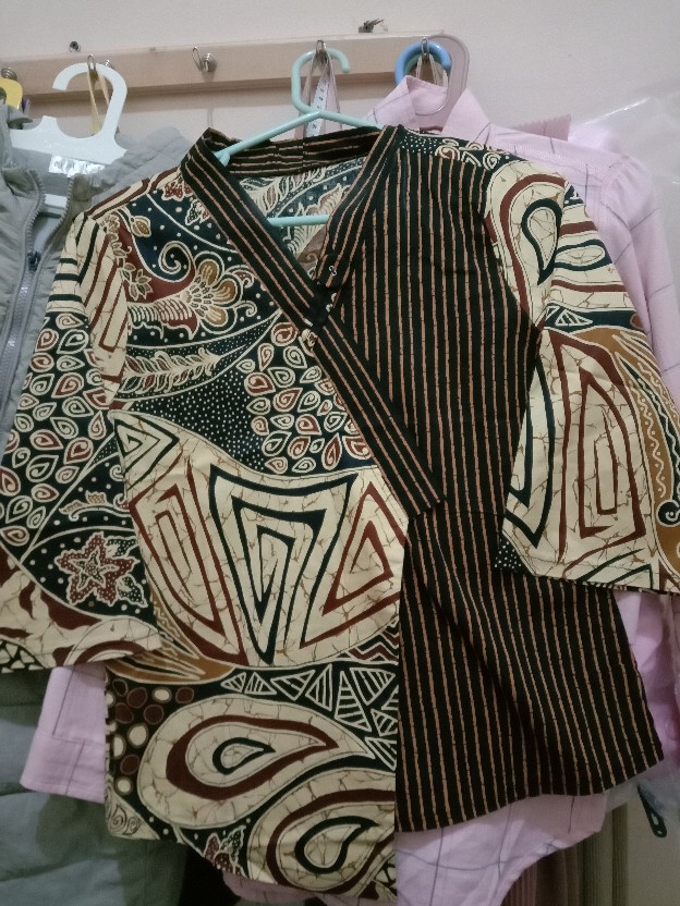 Novara - Long Kyoto Top / Atasan Batik Wanita Lengan Panjang