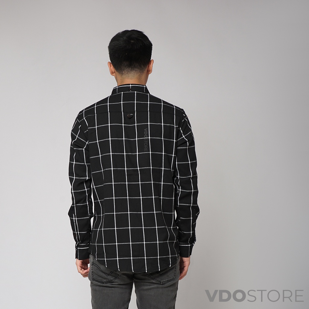 KEMEJA FLANEL PRIA 06 BLACK AND WHITE CASUAL - M L XL - KEMEJA LENGAN PANJANG VDOSTORE DEWASA BAJU FLANNEL TANGAN PANJANG HITAM NAVY ABU MOTIF KEMEJA COWOK MURAH DEWASA SANTAI TEBAL KUALITAS IMPORT BAJU CATUR PANEL FANEL