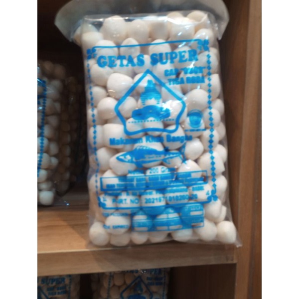 

Kerupuk getas cap 3obor 100% asli ikan tenggiri, kualitas enak gurih renyah dan pastinya terasa banget ikan tenggirinya, ada Depkesnya dan ada juga lebel Halalnya