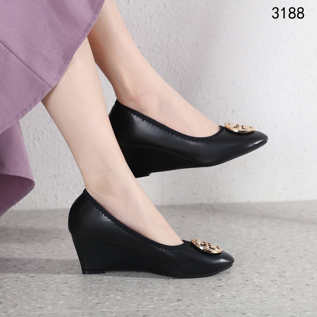 TB HEELS 3188