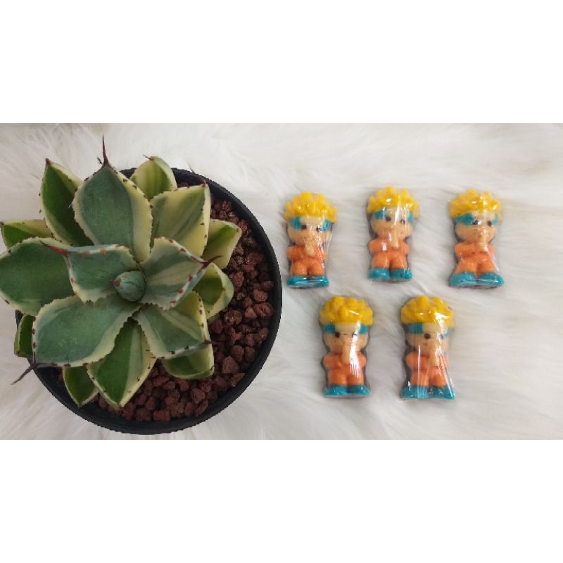 

Cokelat karakter Naruto and friends