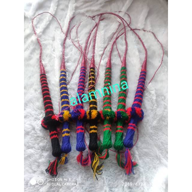 Cambuk kuda lumping rajutan kecil