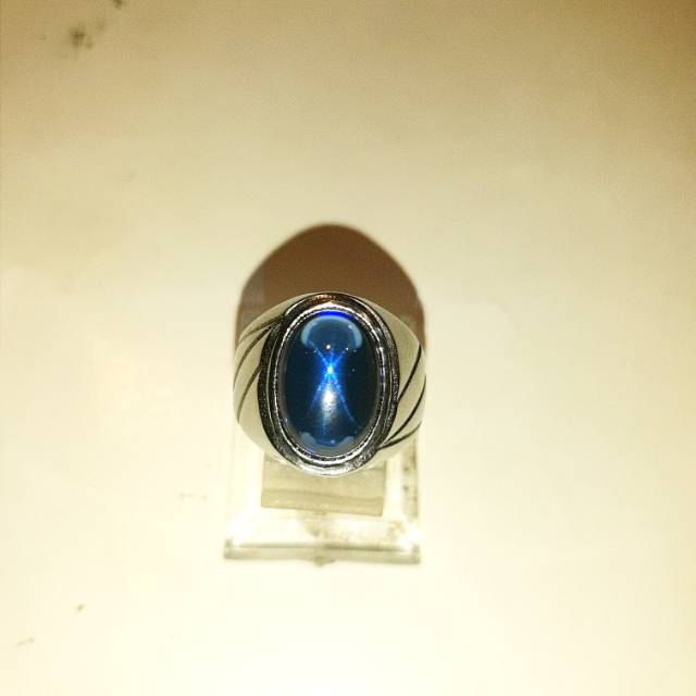 BATU KING SAPHIRE STAR LIKE SAPHIRE ASLI SRILANKA SELON CEYLON MURAH