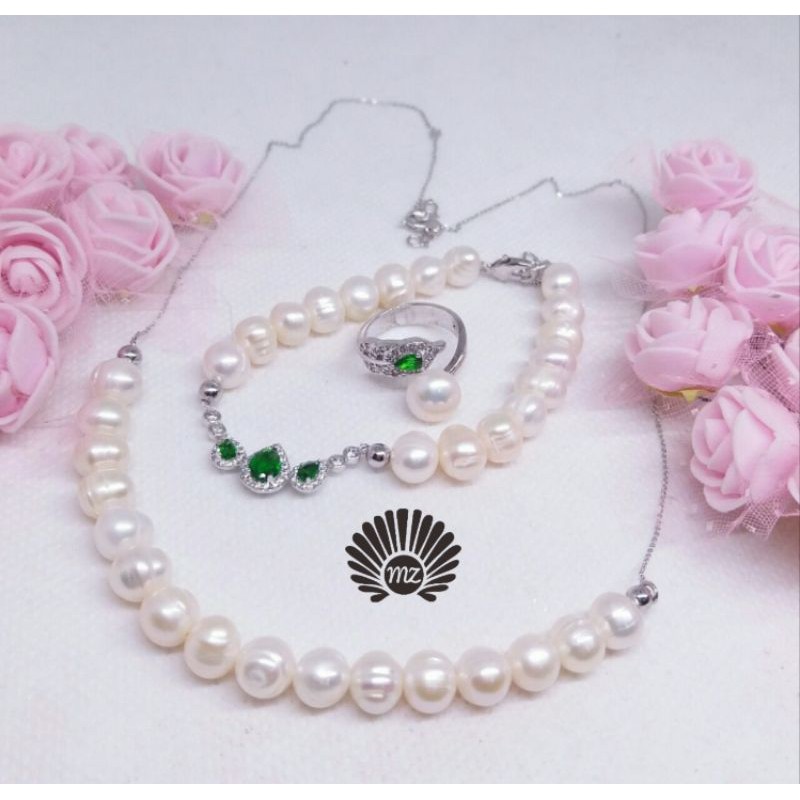 Set Putih Mutiara Air Tawar Lombok Kalung/ Grlang/ Cincin/ Mutiara Lombok