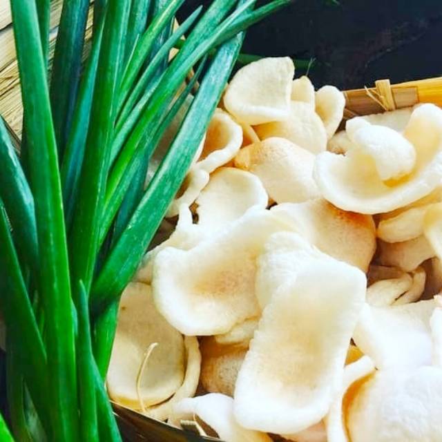 

Kerupuk Diet Society, tidak di goreng, tidak mengandung minyak