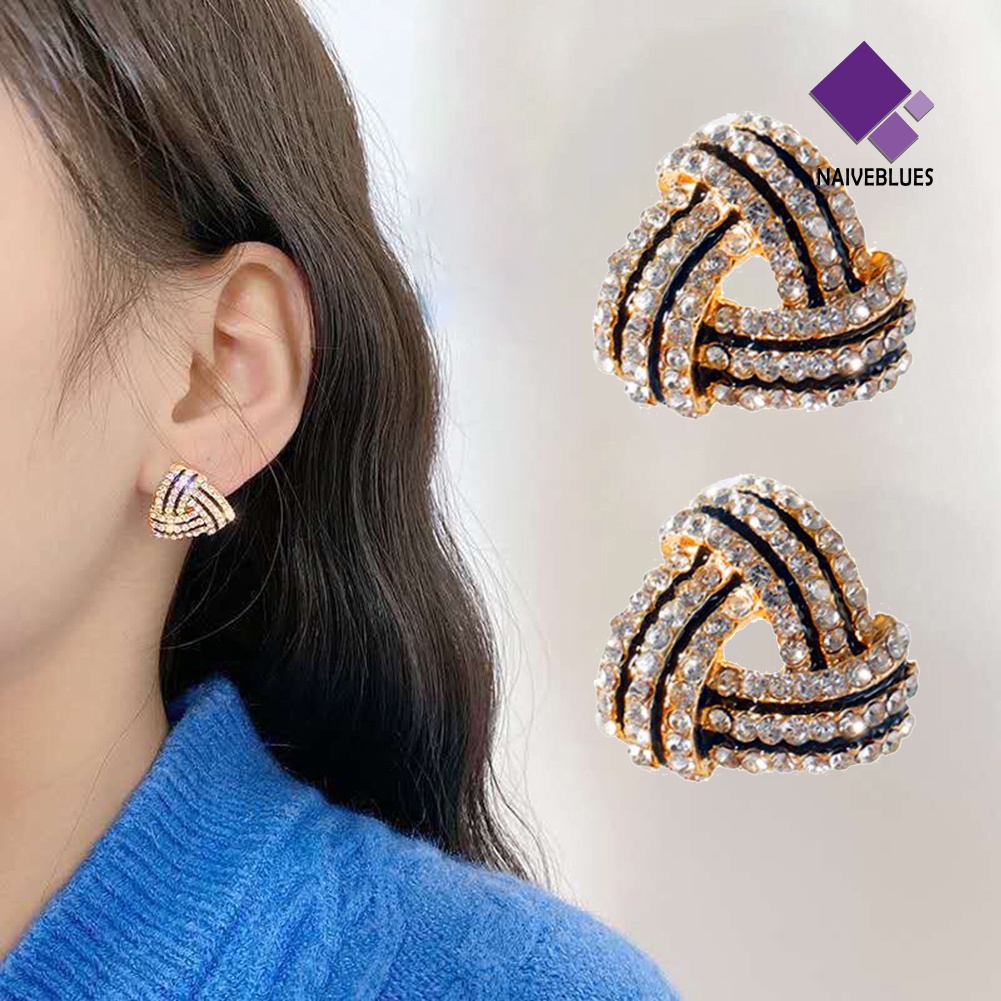 Anting Stud Bentuk Segitiga Aksen Berlian Imitasi Untuk Wanita