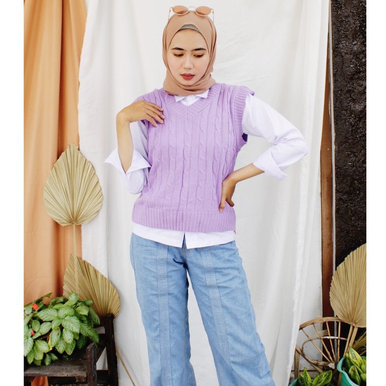 Vest Rajut Delmi | Rompi Rajut V Neck