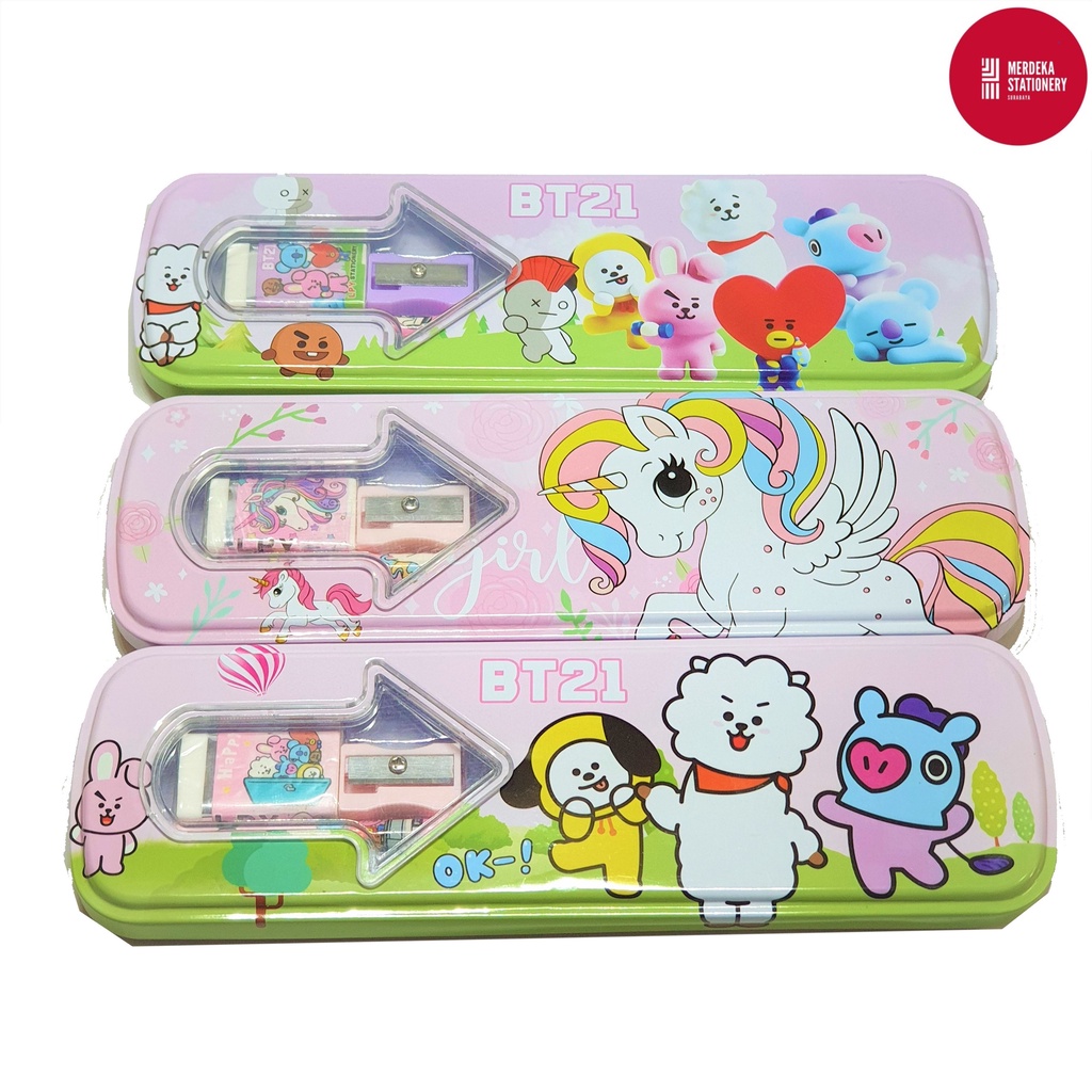 

Pencil Case/Tempat/Tepak Pensil/Alat Tulis Kaleng Set + Pensil + Rautan + Penghapus Fancy 20565 20,5x6x2cm