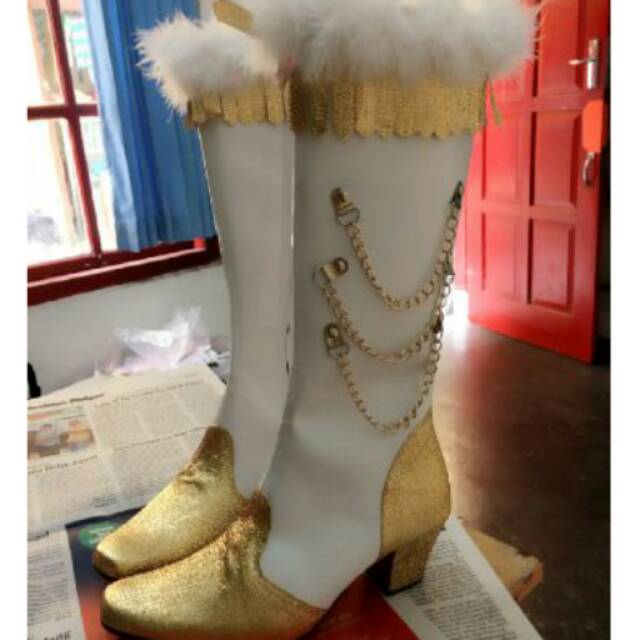 Sepatu Mayoret Putih Gold/Rantai