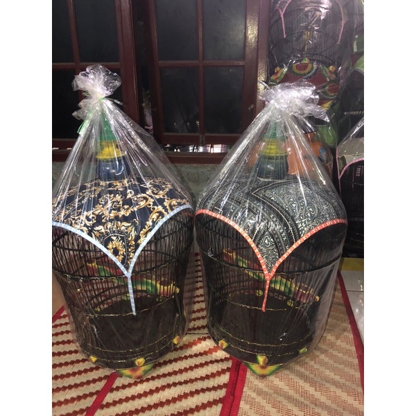 Sangkar perkutut mahkota kain