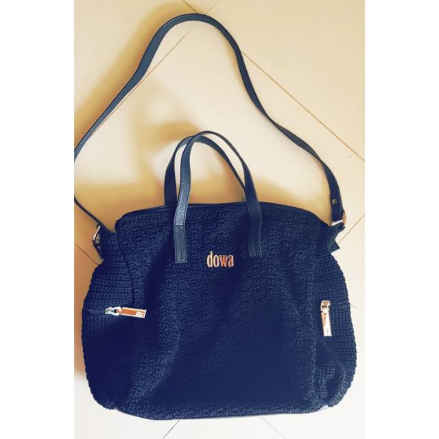 Tas dowa hitam preloved