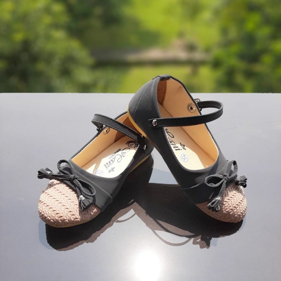 SBA03 22-25 Sepatu Balet, Flatshoes Anak Perempuan Umur 1 2 3 tahun - Motif Pita Rajut