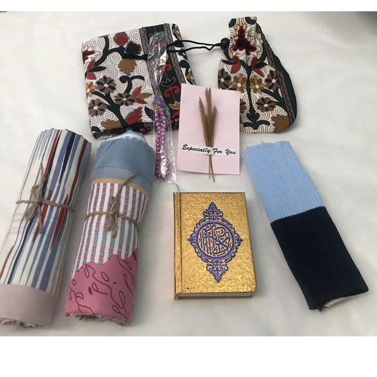 

Produk Keren / ZEBDB Kado cewek/Gift Box/Kado ulang tahun/kado nikahan/kado muslimah/hampers/paket alatsholat/kado wisuda/Hampers Lebaran/Hampers idul Fitri/hampers ied mubarak/parsel lebaran/hampers lebaran jogja/wedding gift/kado cewek/kado ultah cewek/