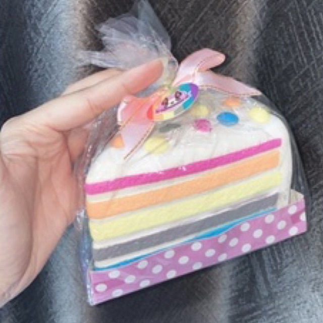 [FLASHSALE] PRELOVED chawa rainbow cake squishy (RARE)