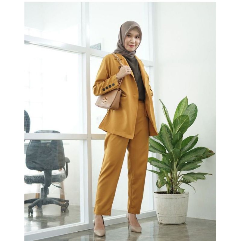 devta set blazer by ederra