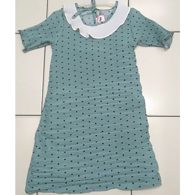 Baju turun naik viral anak perempuan