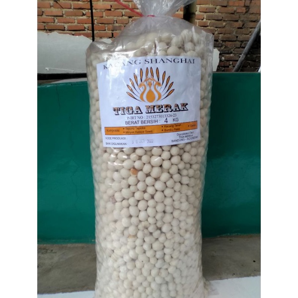 

Sukro Kacang Sanghai isi 1kg/ Kacang Shanghai/ Cemilan asin/ Kacang Atom