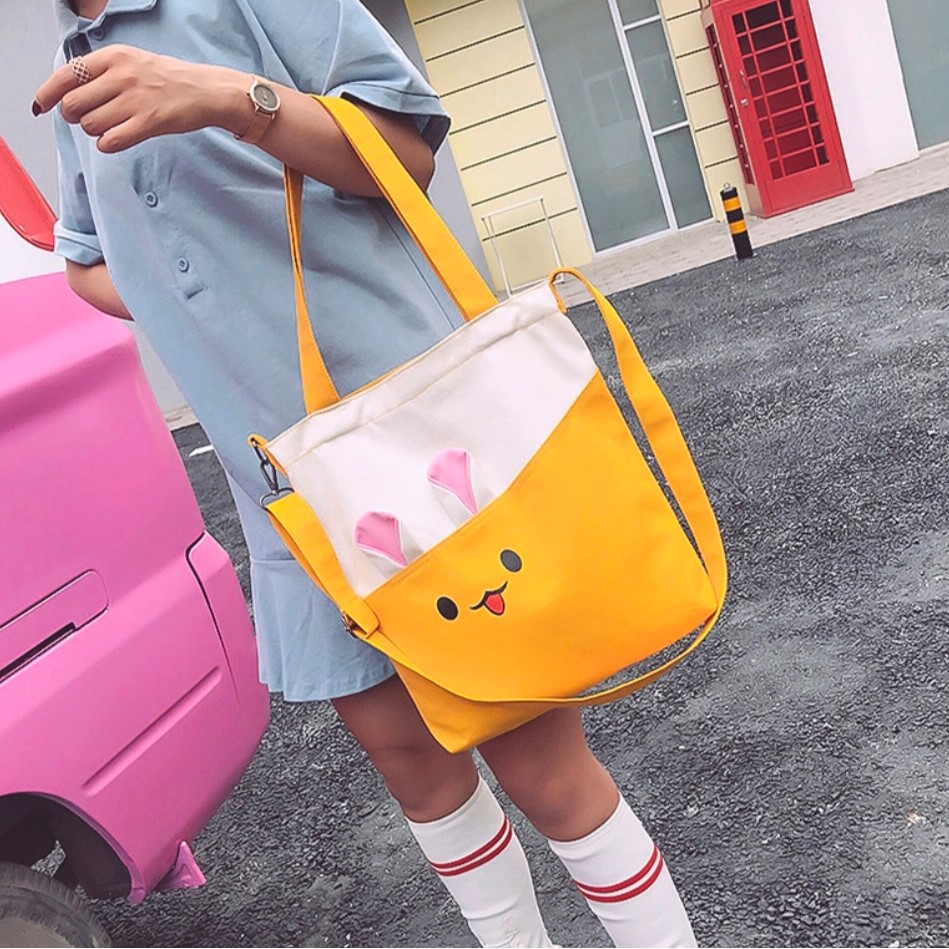 Twenty Bag - Tas Tote Bag Wanita Resleting Terbaru 2022 Aesthetic Kekinian Motif Carakter Rabbit Kelinci Korea Style Multifungsi