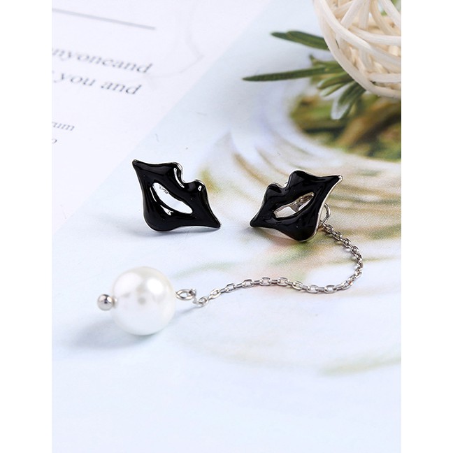 LRC Anting Tusuk Fashion Drip Lips Asymmetrical Pearl Earrings F6020X