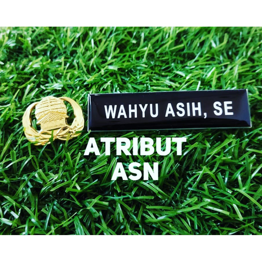 

Nametag Akrilik Peniti