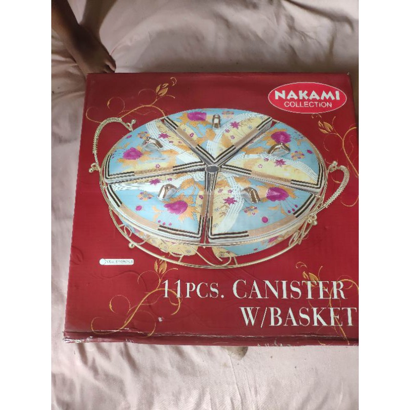 Nakami Collection - Canister with basket