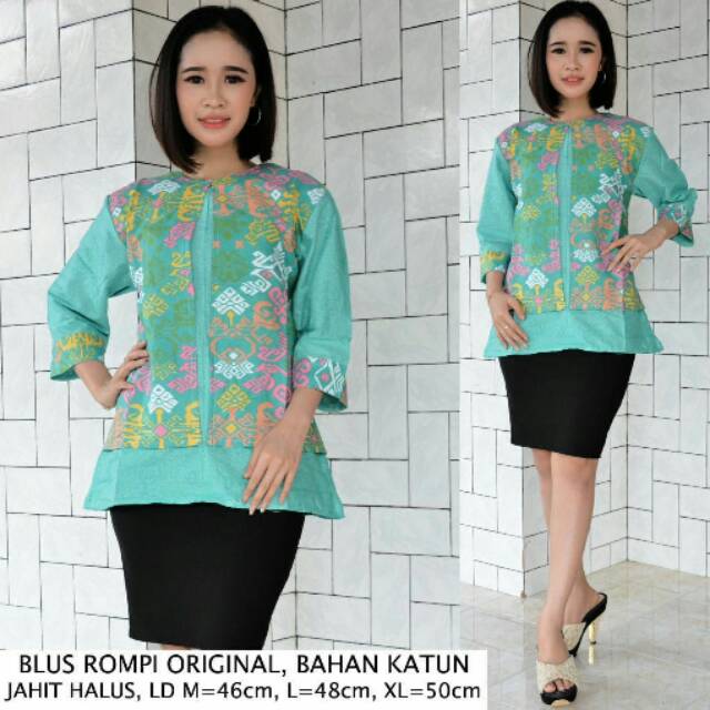 Blus Rompi Batik