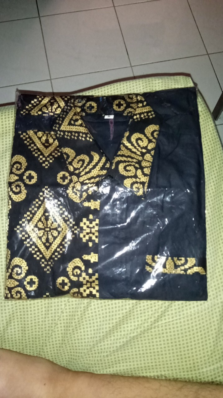 Flash Sale Batik Modern Original Batik Pria Motif Hitam Manis Lengan Pendek