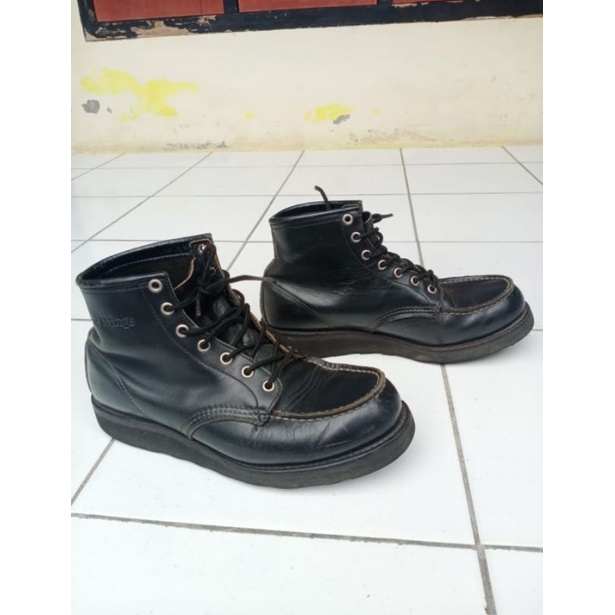 sepatu second redwing 8137 full black rare