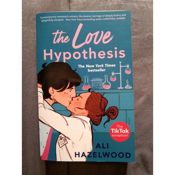 [BOOKED] The Love Hypothesis preloved