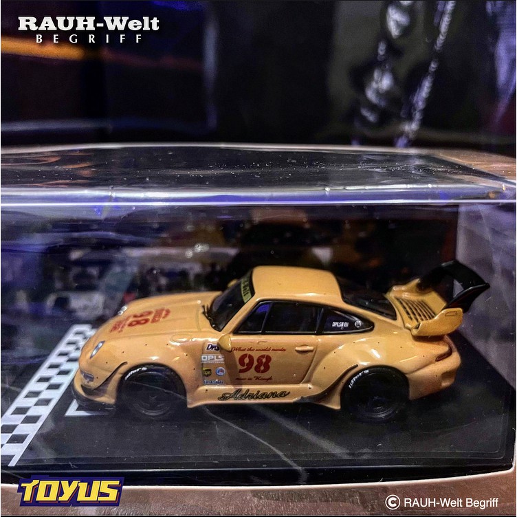 Rauh Welt Begriff - ADRIANA #98 TOKYO AUTO SALON - RWB