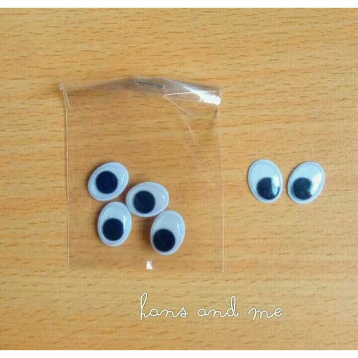 

Sticker Mata Boneka Oval Lonjong 14x11mm - Craft Prakarya (2 pasang)