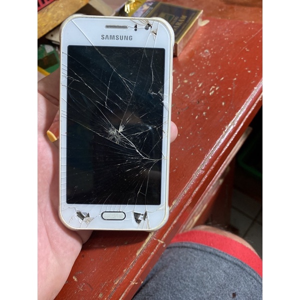 samsung j1ace minus lcd