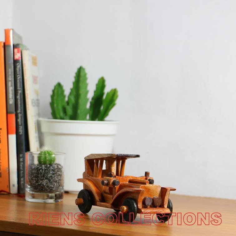 RIENS COLLECTIONS. MINIATUR DIECAST PAJANGAN MOBIL ONTRAN KAYU UKURAN 14 X 7 X 7 CM