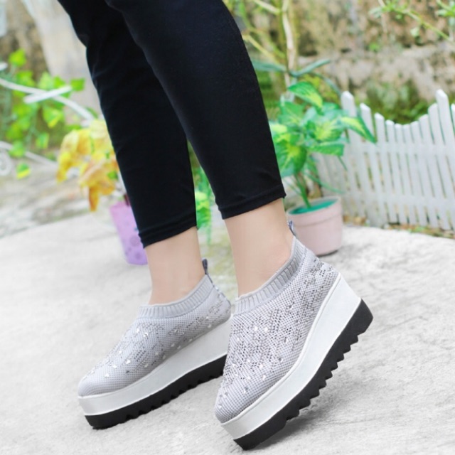 sepatu boot emory permata wanita