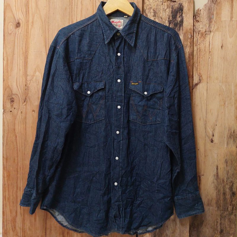 kemeja denim Wrangler