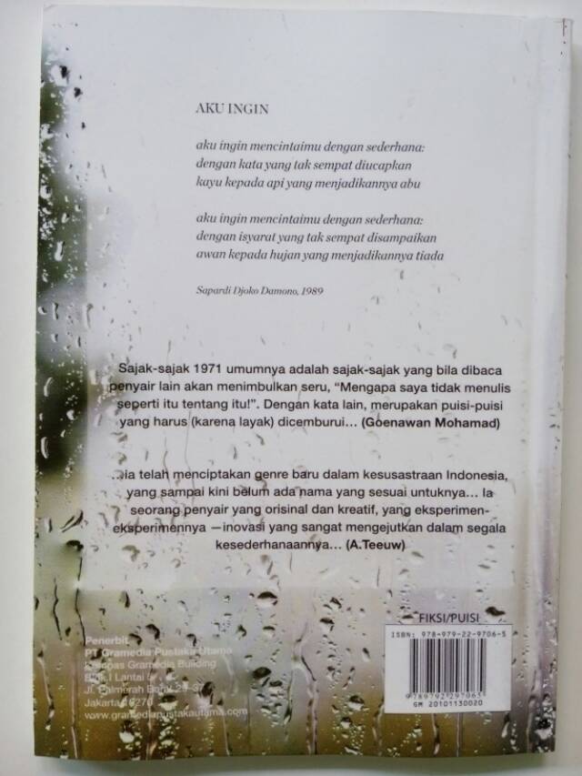 Puisi Sapardi Djoko Damono Aku Ingin Mencintaimu Dengan 