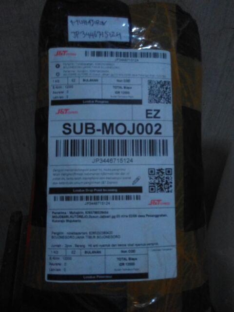 Hit Anti Nyamuk Dan Kecoa Obat Nyamuk Semprot 600ml+75 Ml