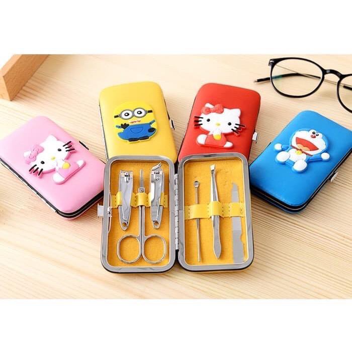 YA 720. Manicure Set KARAKTER - Alat Perawatan Tubuh (Korek Kuping /Gunting Kuku / Pinset / dll)