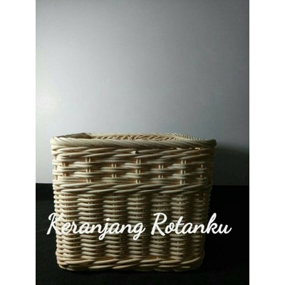 Keranjang Rotan Kotak (kecil)