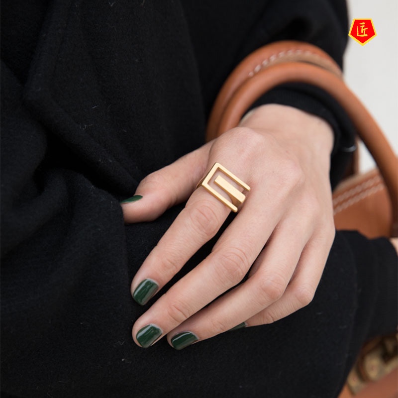 [Ready Stock]Niche Geometric Gold Ring Women's Fashion Personality