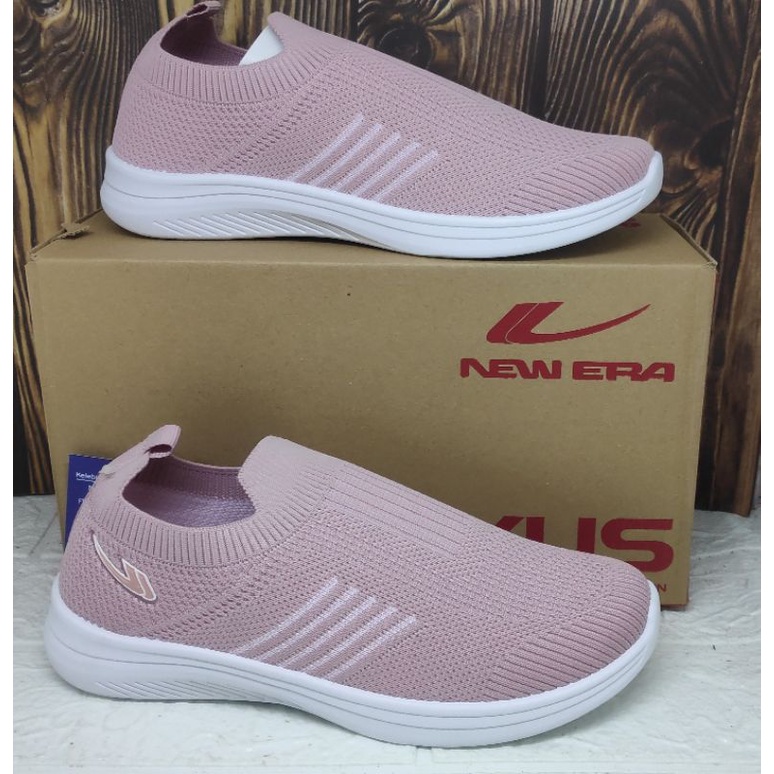 SEPATU SLIP ON NEWERA WINDA &amp; WINNY 02 37-41 dan 33-36  model kaos kaki bandrol Rp 119800