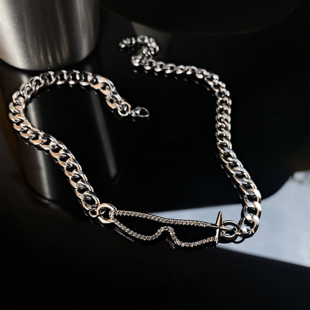 Kalung Rantai Choker Bentuk Kacamata Hitam Aksen Berlian Gaya Hip hop Untuk Pria Dan Wanita