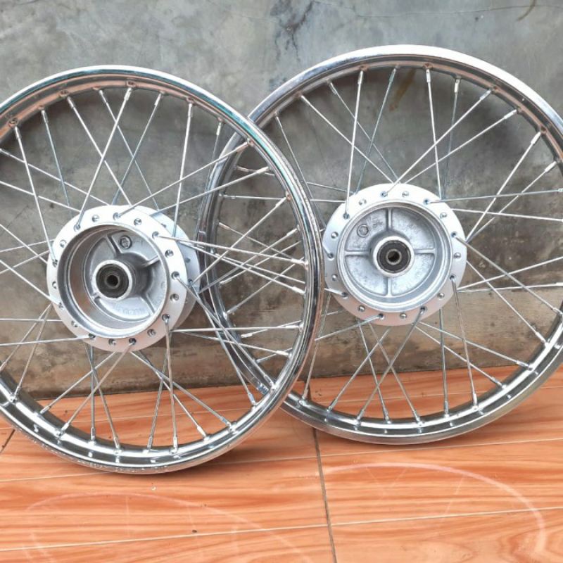 Velg Jari - jari Standar Supra x 125 / revo lama/ Karisma x / Supra fit New ( ORIGINAL )