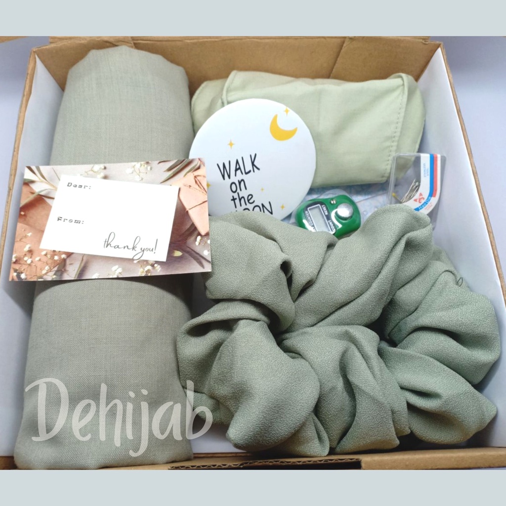 Hampers Hijab / Hijab Segi Empat Premium / Gift Box / Set Hadiah / Kado Wisuda