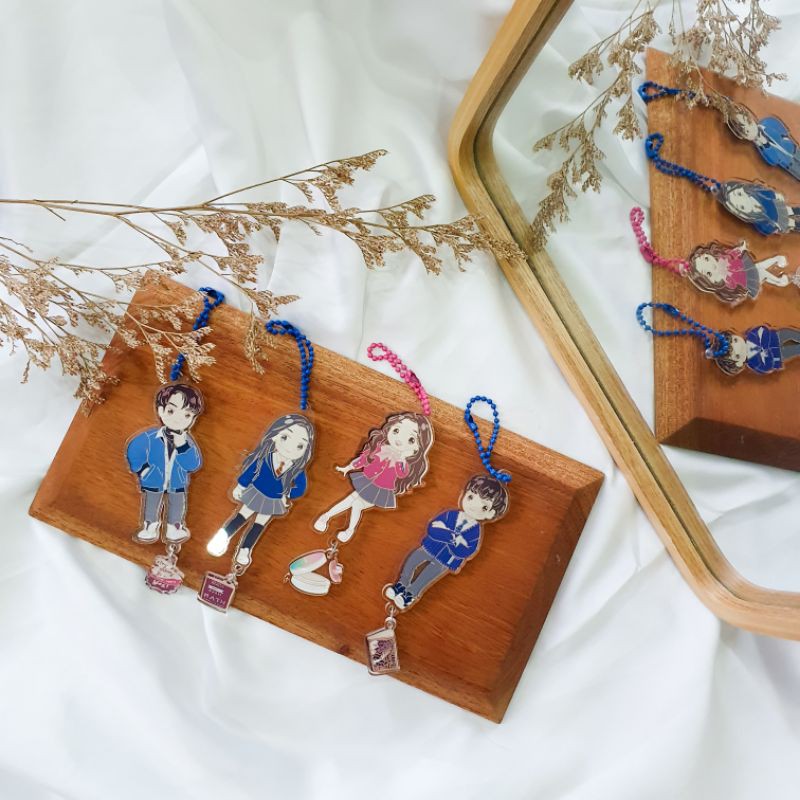 [Ready Stock] True Beauty Keychain