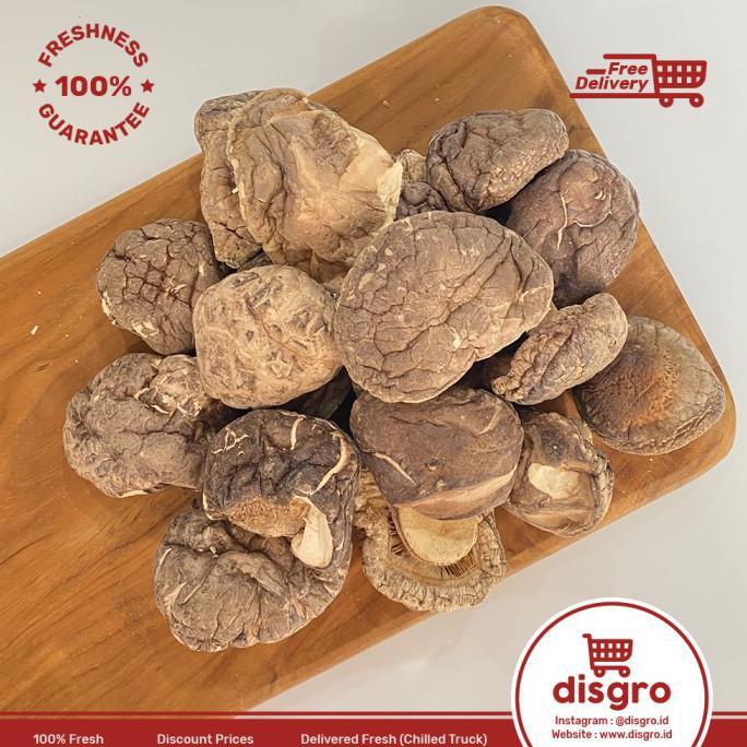 

TERMURAH Jamur shitake kering 100gr / jamur hioko / shitake mushroom / shiangku Kode 115