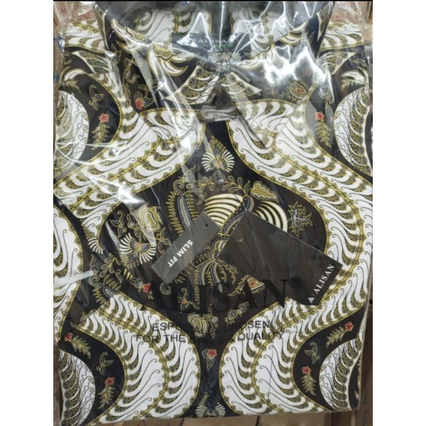 Kemeja Batik Alisan Slimfit Tangan Pendek size 15.5